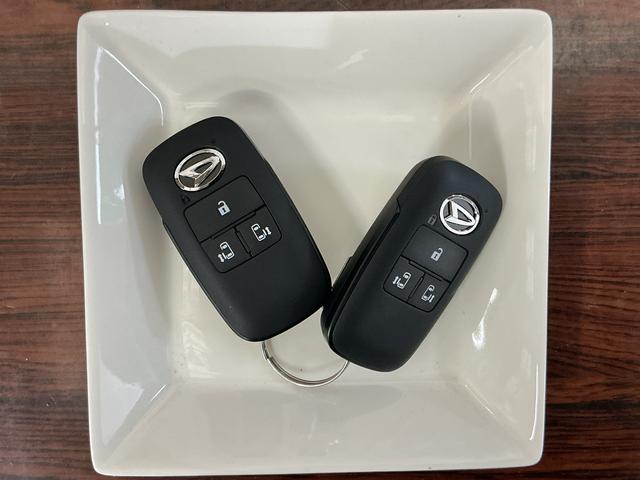 ムーヴキャンバスストライプスG 届出済み未使用車 バックカメラ 電動スライド届出済み未使用車 バックカメラ 両側電動スライドドア 前後コーナーセンサー 前席シートヒーター 電子パーキング オートブレーキホールド オートマチックハイビーム ホッとカップホルダー USB(京都府)の中古車