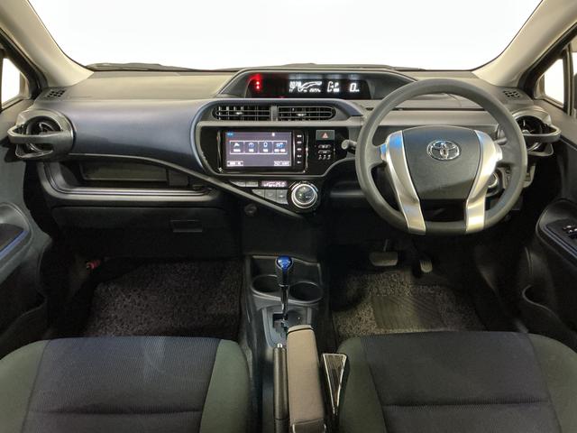 アクアS ナビ フルセグチューナー ブルートゥース対応 ETCナビ フルセグチューナー ブルートゥース対応 ETC プッシュボタンエンジンスタート オートエアコン 電動格納式ドアミラー ホイールキャップ フォグランプ オートライト バイザー カーペットマット(京都府)の中古車