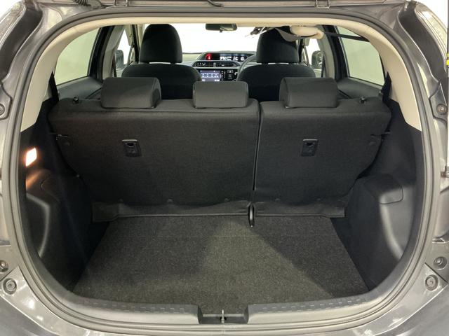 アクアS ナビ フルセグチューナー ブルートゥース対応 ETCナビ フルセグチューナー ブルートゥース対応 ETC プッシュボタンエンジンスタート オートエアコン 電動格納式ドアミラー ホイールキャップ フォグランプ オートライト バイザー カーペットマット(京都府)の中古車