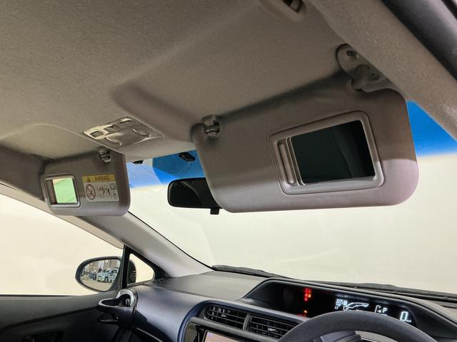 アクアS ナビ フルセグチューナー ブルートゥース対応 ETCナビ フルセグチューナー ブルートゥース対応 ETC プッシュボタンエンジンスタート オートエアコン 電動格納式ドアミラー ホイールキャップ フォグランプ オートライト バイザー カーペットマット(京都府)の中古車