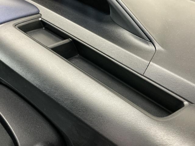 アクアS ナビ フルセグチューナー ブルートゥース対応 ETCナビ フルセグチューナー ブルートゥース対応 ETC プッシュボタンエンジンスタート オートエアコン 電動格納式ドアミラー ホイールキャップ フォグランプ オートライト バイザー カーペットマット(京都府)の中古車