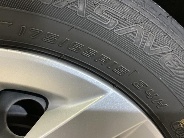 アクアS ナビ フルセグチューナー ブルートゥース対応 ETCナビ フルセグチューナー ブルートゥース対応 ETC プッシュボタンエンジンスタート オートエアコン 電動格納式ドアミラー ホイールキャップ フォグランプ オートライト バイザー カーペットマット(京都府)の中古車