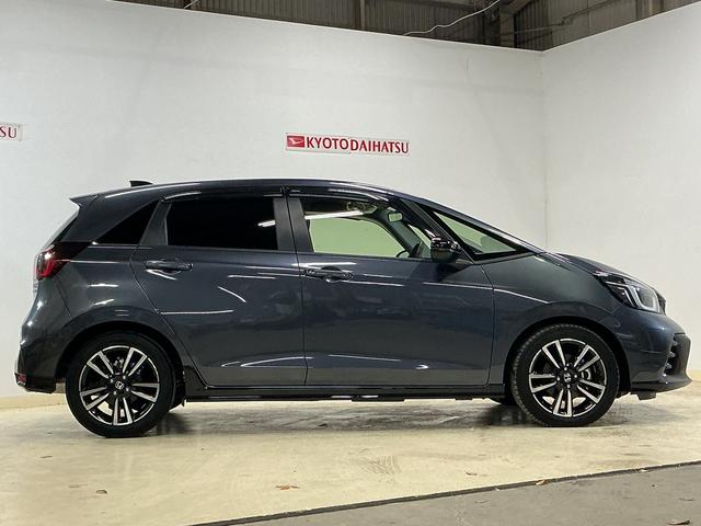 フィットｅ：ＨＥＶ　ＲＳ　ナビ　バックカメラ　ＥＴＣナビ　バックカメラ　ＥＴＣ　フルセグチューナー　ブルートゥース対応　クルーズコントロール　アルミホイール　ＬＥＤヘッドライト　オートライト　オートエアコン　プッシュボタンエンジンスタート　ＡＢＳ（京都府）の中古車