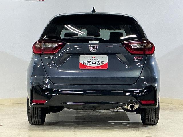 フィットｅ：ＨＥＶ　ＲＳ　ナビ　バックカメラ　ＥＴＣナビ　バックカメラ　ＥＴＣ　フルセグチューナー　ブルートゥース対応　クルーズコントロール　アルミホイール　ＬＥＤヘッドライト　オートライト　オートエアコン　プッシュボタンエンジンスタート　ＡＢＳ（京都府）の中古車
