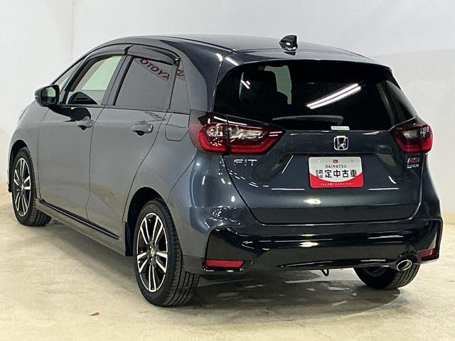 フィットｅ：ＨＥＶ　ＲＳ　ナビ　バックカメラ　ＥＴＣナビ　バックカメラ　ＥＴＣ　フルセグチューナー　ブルートゥース対応　クルーズコントロール　アルミホイール　ＬＥＤヘッドライト　オートライト　オートエアコン　プッシュボタンエンジンスタート　ＡＢＳ（京都府）の中古車