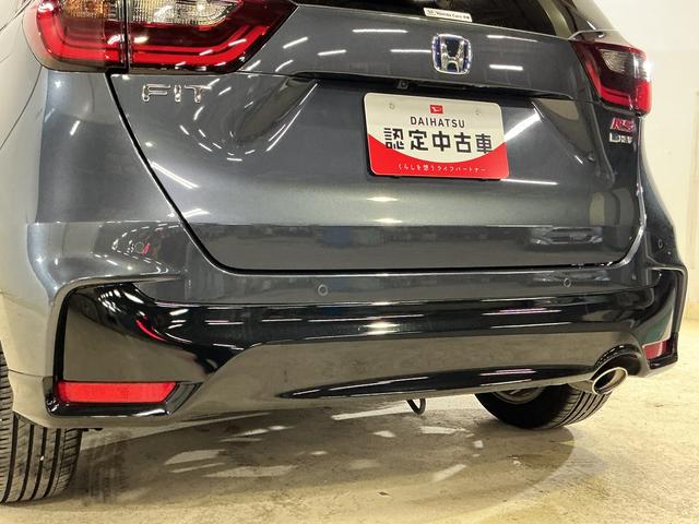 フィットｅ：ＨＥＶ　ＲＳ　ナビ　バックカメラ　ＥＴＣナビ　バックカメラ　ＥＴＣ　フルセグチューナー　ブルートゥース対応　クルーズコントロール　アルミホイール　ＬＥＤヘッドライト　オートライト　オートエアコン　プッシュボタンエンジンスタート　ＡＢＳ（京都府）の中古車