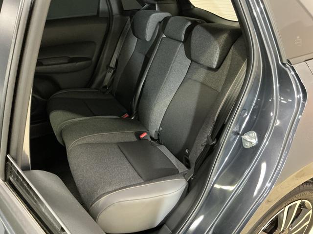 フィットｅ：ＨＥＶ　ＲＳ　ナビ　バックカメラ　ＥＴＣナビ　バックカメラ　ＥＴＣ　フルセグチューナー　ブルートゥース対応　クルーズコントロール　アルミホイール　ＬＥＤヘッドライト　オートライト　オートエアコン　プッシュボタンエンジンスタート　ＡＢＳ（京都府）の中古車