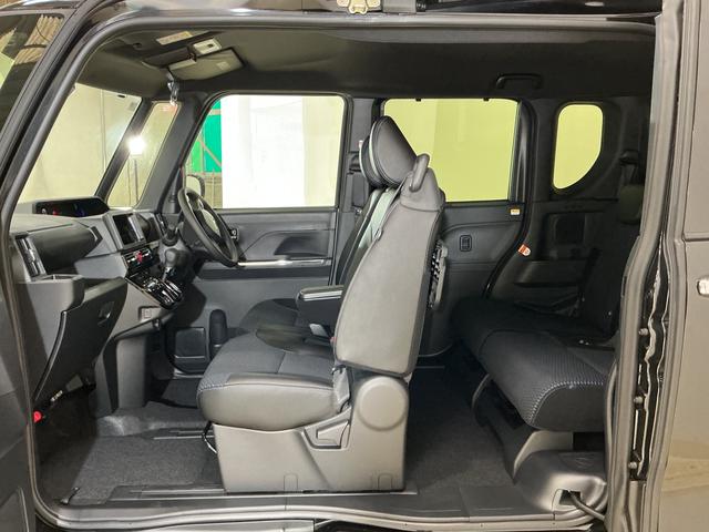 タントカスタムＸ　届出済み未使用車　４ＷＤ　パノラマモニター届出済み未使用車　４ＷＤ　全周囲カメラ　両側電動スライドドア　前席シートヒーター　前後コーナーセンサー　電子パーキング　オートブレーキホールド　オートマチックハイビーム　１４インチ純正アルミホイール（京都府）の中古車