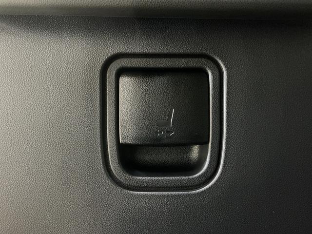 タントカスタムＸ　届出済み未使用車　４ＷＤ　パノラマモニター届出済み未使用車　４ＷＤ　全周囲カメラ　両側電動スライドドア　前席シートヒーター　前後コーナーセンサー　電子パーキング　オートブレーキホールド　オートマチックハイビーム　１４インチ純正アルミホイール（京都府）の中古車