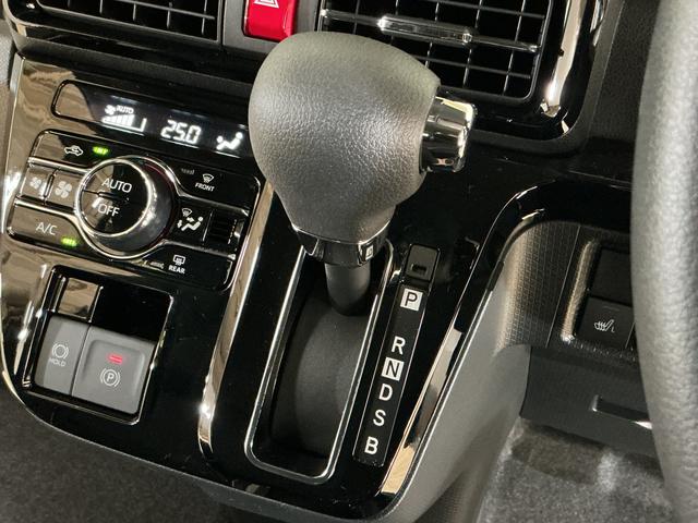 タントカスタムＸ　届出済み未使用車　４ＷＤ　パノラマモニター届出済み未使用車　４ＷＤ　全周囲カメラ　両側電動スライドドア　前席シートヒーター　前後コーナーセンサー　電子パーキング　オートブレーキホールド　オートマチックハイビーム　１４インチ純正アルミホイール（京都府）の中古車