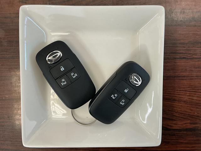 ムーヴキャンバスストライプスＧ　届出済み未使用車　バックカメラ　電動スライド届出済み未使用車　バックカメラ　両側電動スライドドア　前後コーナーセンサー　前席シートヒーター　電子パーキング　オートブレーキホールド　オートマチックハイビーム　ホッとカップホルダー　スマートキー（京都府）の中古車