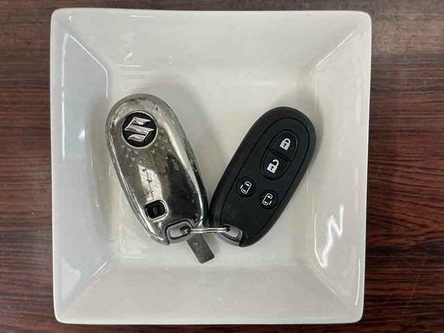 ソリオハイブリッドＭＺ　ナビ　全周囲カメラ　ＥＴＣ　ドラレコナビ　全周囲カメラ　ＥＴＣ　ドライブレコーダー　フルセグチューナー　ブルートゥース対応　両側リヤパワースライドドア　プッシュボタンエンジンスタート　アルミホイール　オートエアコン　オートライト　ＡＢＳ（京都府）の中古車