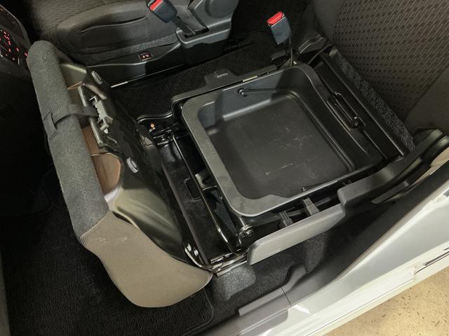 ソリオハイブリッドＭＺ　ナビ　全周囲カメラ　ＥＴＣ　ドラレコナビ　全周囲カメラ　ＥＴＣ　ドライブレコーダー　フルセグチューナー　ブルートゥース対応　両側リヤパワースライドドア　プッシュボタンエンジンスタート　アルミホイール　オートエアコン　オートライト　ＡＢＳ（京都府）の中古車