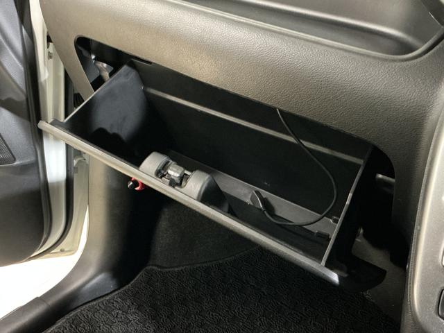 ソリオハイブリッドＭＺ　ナビ　全周囲カメラ　ＥＴＣ　ドラレコナビ　全周囲カメラ　ＥＴＣ　ドライブレコーダー　フルセグチューナー　ブルートゥース対応　両側リヤパワースライドドア　プッシュボタンエンジンスタート　アルミホイール　オートエアコン　オートライト　ＡＢＳ（京都府）の中古車