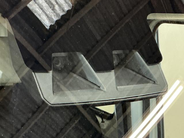 ハイゼットカーゴDX 4WD スマートアシスト オートライト コーナーセンサ4WD スマートアシスト キーレスリモコン オートライト コーナーセンサー スチールホイール マニュアルエアコン フロントパワーウインド リヤワイパー アイドリングストップ パワステ ABS(京都府)の中古車