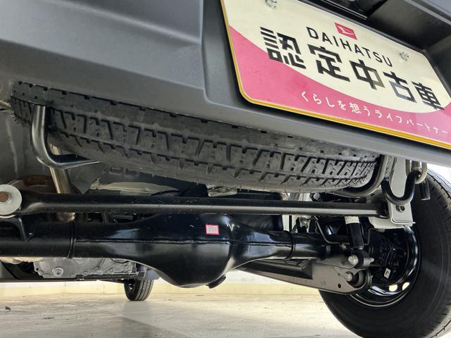 ハイゼットカーゴDX 4WD スマートアシスト オートライト コーナーセンサ4WD スマートアシスト キーレスリモコン オートライト コーナーセンサー スチールホイール マニュアルエアコン フロントパワーウインド リヤワイパー アイドリングストップ パワステ ABS(京都府)の中古車