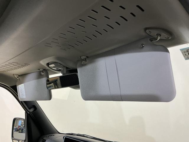 ハイゼットカーゴDX 4WD スマートアシスト オートライト コーナーセンサ4WD スマートアシスト キーレスリモコン オートライト コーナーセンサー スチールホイール マニュアルエアコン フロントパワーウインド リヤワイパー アイドリングストップ パワステ ABS(京都府)の中古車