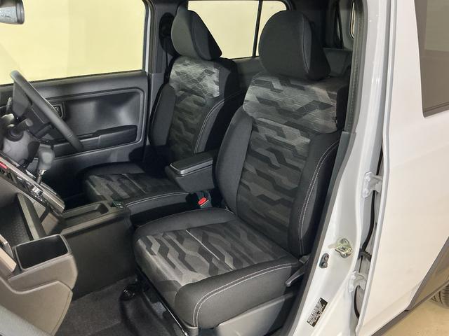 タフトG クロムベンチャー 届出済み未使用車 パノラマモニター届出済み未使用車 パノラマモニター スカイフィールトップ アダプティブクルーズコントロール 前後コーナーセンサー 前席シートヒーター 電子パーキング オートブレーキホールド オートマチックハイビーム(京都府)の中古車