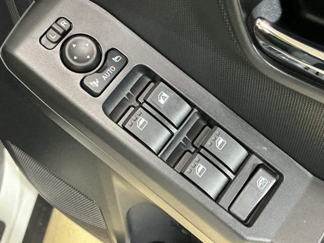 タフトG クロムベンチャー 届出済み未使用車 パノラマモニター届出済み未使用車 パノラマモニター スカイフィールトップ アダプティブクルーズコントロール 前後コーナーセンサー 前席シートヒーター 電子パーキング オートブレーキホールド オートマチックハイビーム(京都府)の中古車