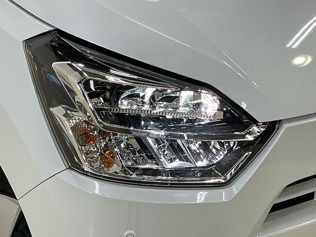 ミライースＸ　ＳＡIII　コーナーセンサー　オートマチックハイビーム前後コーナーセンサー　オートマチックハイビーム　ＬＥＤヘッドライト　横滑り防止装置　盗難防止装置　オートライト　アイドリングストップ　キーレスエントリー　スペアキー有り　マニュアルエアコン　ＵＳＢ（京都府）の中古車