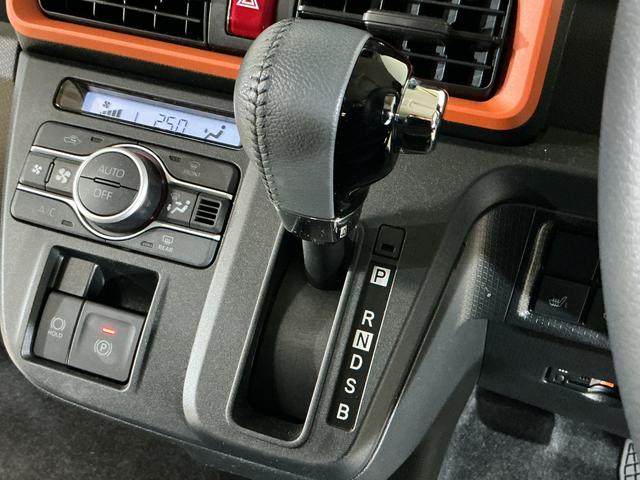 タントファンクロスターボ　ディスプレイオーディオ　パノラマモニターワンオーナー　ディスプレイオーディオ　パノラマモニター　ＥＴＣ　ターボ　スマートアシスト　フルセグチューナー　ブルートゥース対応　プッシュボタンエンジンスタート　両側リヤパワースライドドア　ＡＢＳ（京都府）の中古車