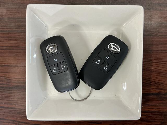 ムーヴキャンバスストライプスＧ　バックカメラ　両側電動スライドドア　ＵＳＢバックカメラ　両側電動スライドドア　前後コーナーセンサー　前席シートヒーター　電子パーキング　オートマチックハイビーム　オートブレーキホールド　ホッとカップホルダー　ＵＳＢチャージャー（京都府）の中古車