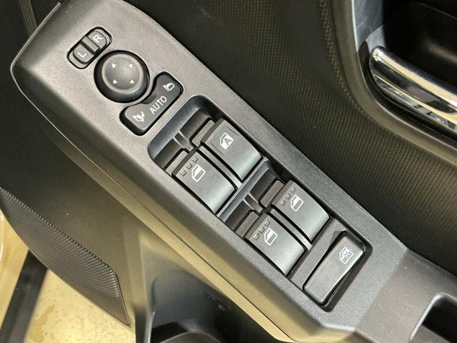 タフトＧ　クロムベンチャー　バックカメラ　スカイフィールトップバックカメラ　スカイフィールトップ　コーナーセンサー　前席シートヒーター　電子パーキング　オートマチックハイビーム　オートブレーキホールド　ＵＳＢチャージャー　スマートキー　キーレスエントリー（京都府）の中古車