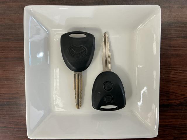 ムーヴＬ　ＳＡII　ワンオーナー　ＣＤオーディオ　ドアバイザーワンオーナー　ＣＤオーディオ　ドアバイザー　キーレスエントリー　スペアキー有り　横滑り防止装置　アイドリングストップ　電動格納ドアミラー　１２Ｖ電源ソケット　カーペットマット　デュアルエアバッグ（京都府）の中古車