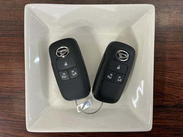 ムーヴキャンバスセオリーＧ　ディスプレイオーディオ　駐車支援システム　ＬＥＤディスプレイオーディオ　パノラマモニター　両側電動スライドドア　前後コーナーセンサー　前席シートヒーター　ホッとカップホルダー　電子パーキング　オートマチックハイビーム　オートブレーキホールド　ＵＳＢ（京都府）の中古車