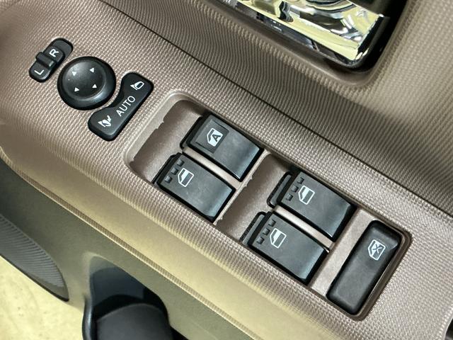 ムーヴキャンバスセオリーＧ　ディスプレイオーディオ　駐車支援システム　ＬＥＤディスプレイオーディオ　パノラマモニター　両側電動スライドドア　前後コーナーセンサー　前席シートヒーター　ホッとカップホルダー　電子パーキング　オートマチックハイビーム　オートブレーキホールド　ＵＳＢ（京都府）の中古車