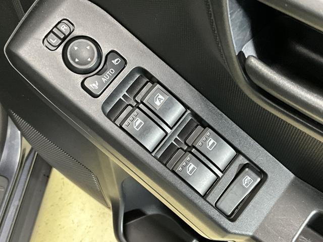 タフトＸターボ　ワンオーナー　バックカメラ　前後コーナーセンサーワンオーナー　バックカメラ　前後コーナーセンサー　スカイフィールトップ　電子パーキング　オートマチックハイビーム　オートブレーキホールド　ＵＳＢチャージャー　ＬＥＤヘッドライト　プッシュスタート（京都府）の中古車