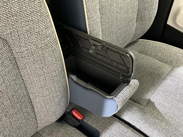 ムーヴキャンバスストライプスＧ　届出済未使用車　スマートアシスト届出済未使用車スマートアシスト　両側リヤパワースライドドア　プッシュボタンエンジンスタート　ＬＥＤヘッドライト　コーナーセンサー　オートライト　オートエアコン　シートヒーター　バックカメラ　ＡＢＳ（京都府）の中古車