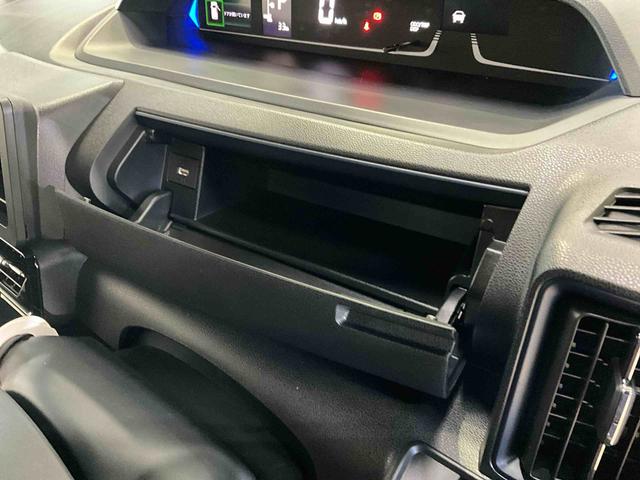 タントカスタムＸ　届出済未使用車ダイハツ認定中古車　アイドリングストップ　予防安全機能スマートアシスト搭載　オートライト　オートマチックハイビーム　ＬＥＤヘッドライト　パノラマモニター　キーフリーキー　電動格納ミラー　シートヒーター（京都府）の中古車