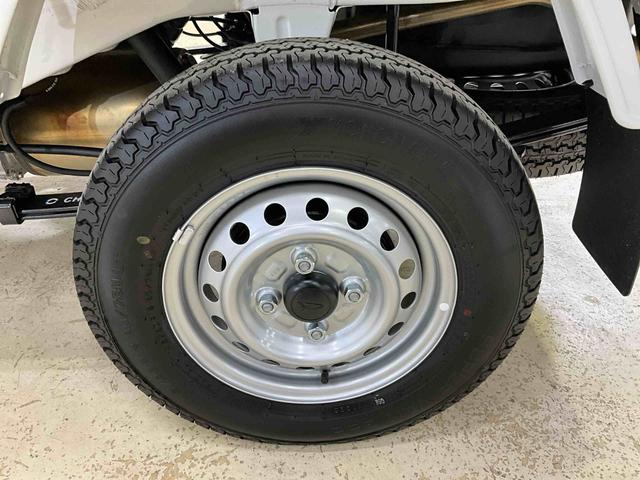 ハイゼットトラックスタンダード４ＷＤ　エアコン　パワステ　デュアルエアバッグ　ＡＢＳ　安全ボディ　クリアランスソナー　オートライト　横滑り防止システム　アイドリングストップ　スマートアシスト（京都府）の中古車