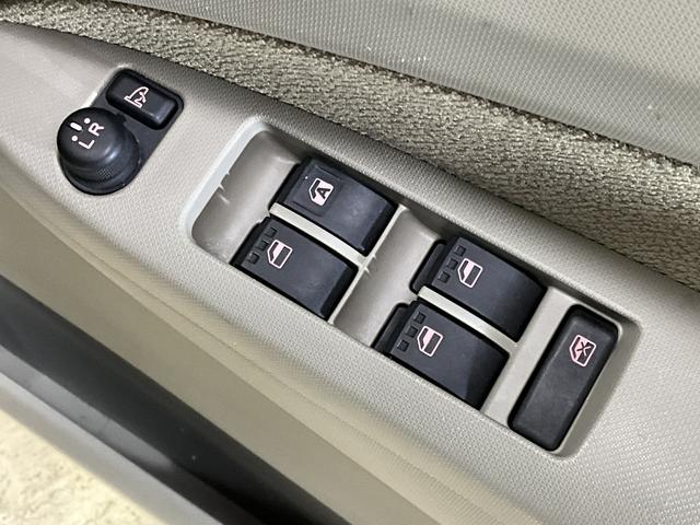 ムーヴＸリミテッド　ワンオーナー　ナビ　バックカメラ　ワンセグＴＶワンオーナー　ナビ　バックカメラ　１４インチ純正アルミホイール　ワンセグＴＶ　アイドリングストップ　盗難防止装置　プッシュスタート　スマートキー　キーレスエントリー　ドアバイザー　１２Ｖ電源ソケット（京都府）の中古車