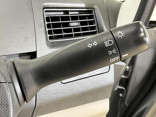 ムーヴＸリミテッド　ワンオーナー　ナビ　バックカメラ　ワンセグＴＶワンオーナー　ナビ　バックカメラ　１４インチ純正アルミホイール　ワンセグＴＶ　アイドリングストップ　盗難防止装置　プッシュスタート　スマートキー　キーレスエントリー　ドアバイザー　１２Ｖ電源ソケット（京都府）の中古車