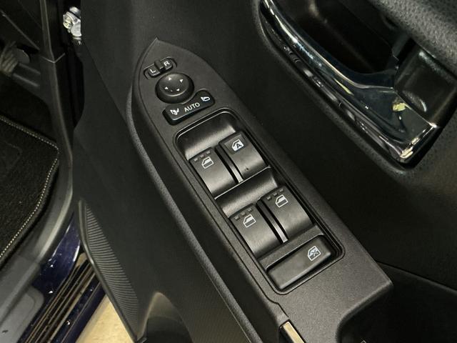 タントカスタムＸ　４ＷＤ　アイドリングストップ非装着車４ＷＤ　スマートアシスト　バックカメラ　プッシュボタンエンジンスタート　両側リヤパワースライドドア　バックカメラ　コーナーセンサー　オートエアコン　ＬＥＤヘッドライト　オートライト　シートヒーター（京都府）の中古車