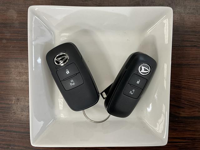 ムーヴX ワンオーナー 片側電動スライドドア 前後コーナーセンサーワンオーナー 片側電動スライドドア 前後コーナーセンサー オートマチックハイビーム USBチャージャー LEDヘッドライト オートライト スマートキー キーレス プッシュスタート 横滑り防止装置(京都府)の中古車