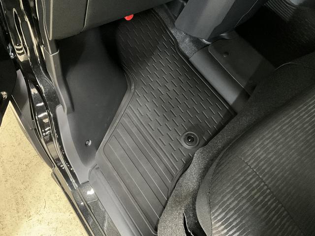 ハイゼットカーゴクルーズ ワンオーナー 切替式4WD リアコーナーセンサーワンオーナー 切替式4WD リアコーナーセンサー オートマチックハイビーム 横滑り防止装置 アイドリングストップ 盗難防止装置 スマートキー プッシュスタート スマートアシスト 電動格納ドアミラー(京都府)の中古車