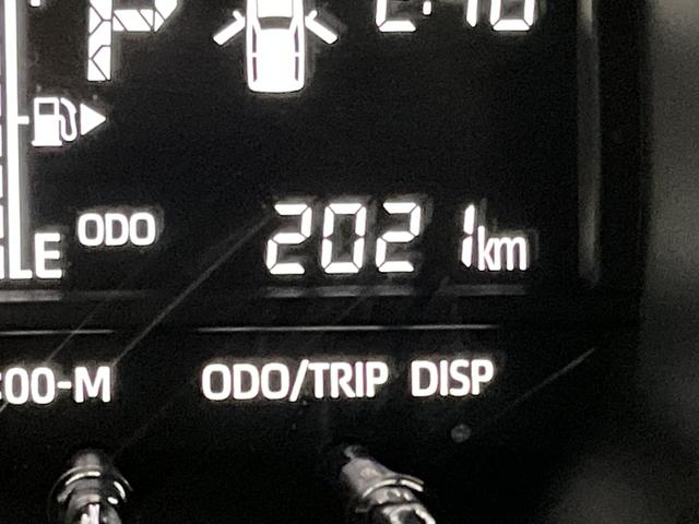 ハイゼットカーゴクルーズ ワンオーナー 切替式4WD リアコーナーセンサーワンオーナー 切替式4WD リアコーナーセンサー オートマチックハイビーム 横滑り防止装置 アイドリングストップ 盗難防止装置 スマートキー プッシュスタート スマートアシスト 電動格納ドアミラー(京都府)の中古車