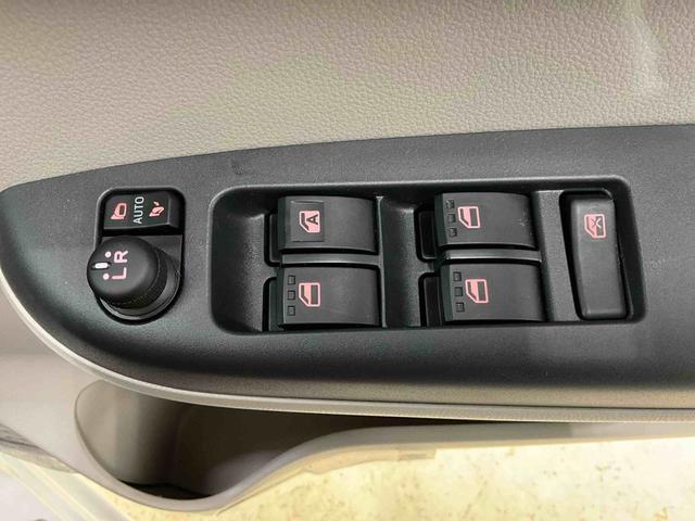 パッソＸ　Ｇパッケージ　４ＷＤ　純正ナビ　バックカメラ　ＥＴＣ４ＷＤ　トヨタ純正ナビ　バックカメラ　ＥＴＣ　ドライブレコーダー　プッシュボタンエンジンスタート　ＬＥＤヘッドライト　フルセグチューナー　ブルートゥース対応　アルミホイール　オートライト　ＡＢＳ（京都府）の中古車