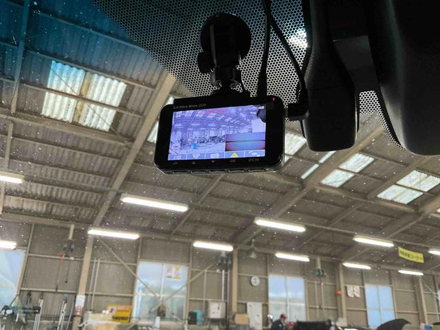 アルファードハイブリッドエグゼクティブラウンジハイブリッド　両側電動スライドドア　キーフリーシステム　プッシュボタンスタート　シートヒーター　後席モニター　全方位カメラ　ＥＴＣ車載器　衝突被害軽減システム　衝突安全ボディー　前後ドライブレコーダー（京都府）の中古車