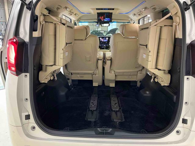 アルファードハイブリッドエグゼクティブラウンジハイブリッド　両側電動スライドドア　キーフリーシステム　プッシュボタンスタート　シートヒーター　後席モニター　全方位カメラ　ＥＴＣ車載器　衝突被害軽減システム　衝突安全ボディー　前後ドライブレコーダー（京都府）の中古車