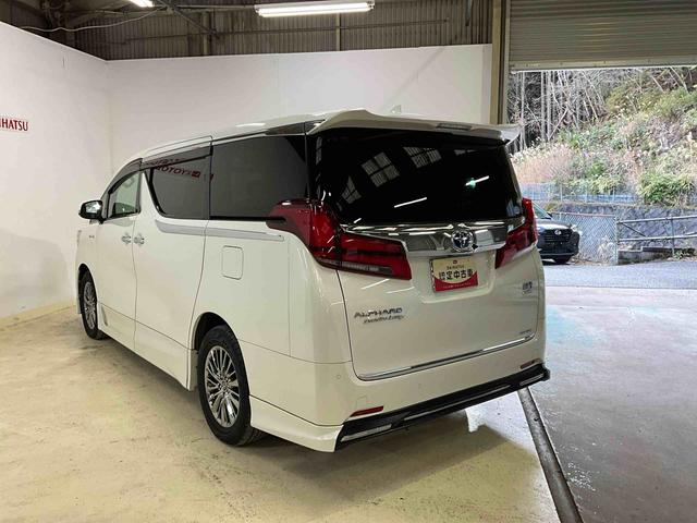 アルファードハイブリッドエグゼクティブラウンジハイブリッド　両側電動スライドドア　キーフリーシステム　プッシュボタンスタート　シートヒーター　後席モニター　全方位カメラ　ＥＴＣ車載器　衝突被害軽減システム　衝突安全ボディー　前後ドライブレコーダー（京都府）の中古車