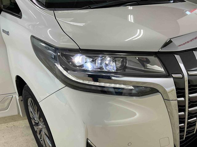 アルファードハイブリッドエグゼクティブラウンジハイブリッド　両側電動スライドドア　キーフリーシステム　プッシュボタンスタート　シートヒーター　後席モニター　全方位カメラ　ＥＴＣ車載器　衝突被害軽減システム　衝突安全ボディー　前後ドライブレコーダー（京都府）の中古車