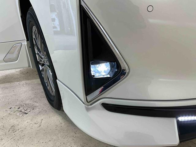 アルファードハイブリッドエグゼクティブラウンジハイブリッド　両側電動スライドドア　キーフリーシステム　プッシュボタンスタート　シートヒーター　後席モニター　全方位カメラ　ＥＴＣ車載器　衝突被害軽減システム　衝突安全ボディー　前後ドライブレコーダー（京都府）の中古車