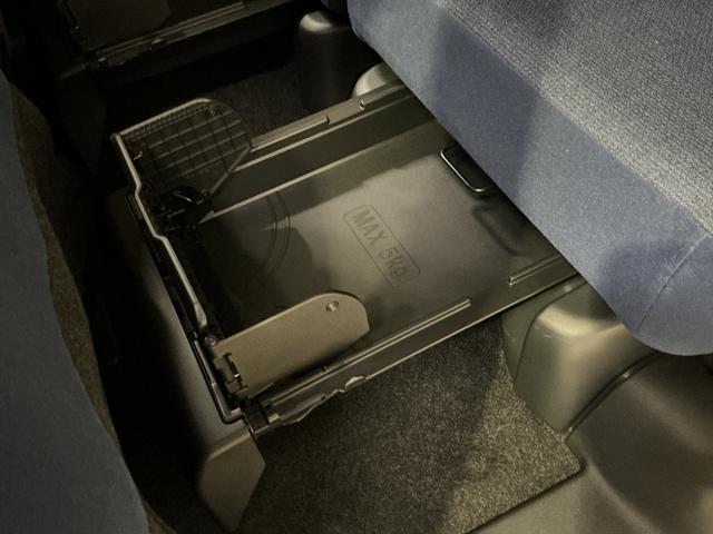 ムーヴキャンバスセオリーＧ　ワンオーナー　４ＷＤ　ディスプレイオーディオワンオーナー　４ＷＤ　ディスプレイオーディオ　バックカメラ　両側電動スライドドア　前後コーナーセンサー　前席シートヒーター　電子パーキング　オートブレーキホールド　ワイヤレス充電　ホッとカップホルダー（京都府）の中古車