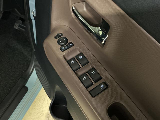 ムーヴキャンバスセオリーＧ　ワンオーナー　４ＷＤ　ディスプレイオーディオワンオーナー　４ＷＤ　ディスプレイオーディオ　バックカメラ　両側電動スライドドア　前後コーナーセンサー　前席シートヒーター　電子パーキング　オートブレーキホールド　ワイヤレス充電　ホッとカップホルダー（京都府）の中古車