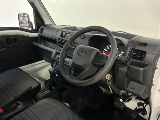 ハイゼットトラックスタンダード　ワンオーナー　４ＷＤ　ＣＶＴ車　ラジオデッキワンオーナー　切替式４ＷＤ　ＣＶＴ車　ラジオデッキ　コーナーセンサー　３方開　オートライト　スペアキー　横滑り防止装置　アイドリングストップ　スマートアシスト　１２Ｖ電源ソケット　マニュアルエアコン（京都府）の中古車