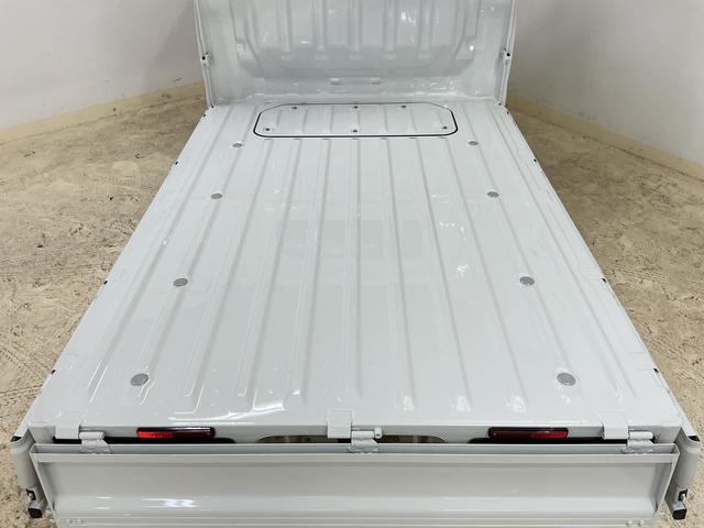 ハイゼットトラックスタンダード　ワンオーナー　４ＷＤ　ＣＶＴ車　ラジオデッキワンオーナー　切替式４ＷＤ　ＣＶＴ車　ラジオデッキ　コーナーセンサー　３方開　オートライト　スペアキー　横滑り防止装置　アイドリングストップ　スマートアシスト　１２Ｖ電源ソケット　マニュアルエアコン（京都府）の中古車